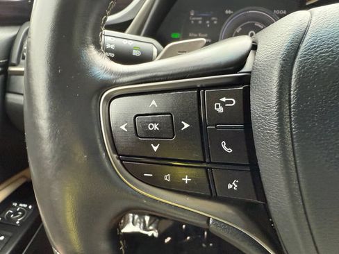 Used 2020 Lexus ES 300h w/ Accessory Package 2 FWD image 15