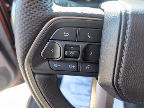 Certified 2025 Toyota Tacoma TRD Off-Road w/ TRD Off Road Premium Package image 19