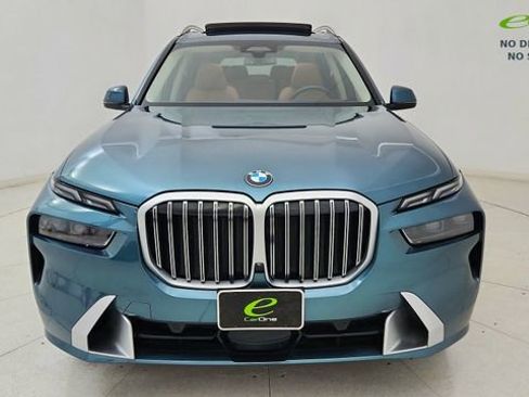 Used 2024 BMW X7 xDrive40i AWD/4WD image 2