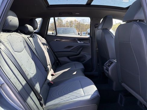 New 2026 Volkswagen Tiguan SE R-Line FWD image 17