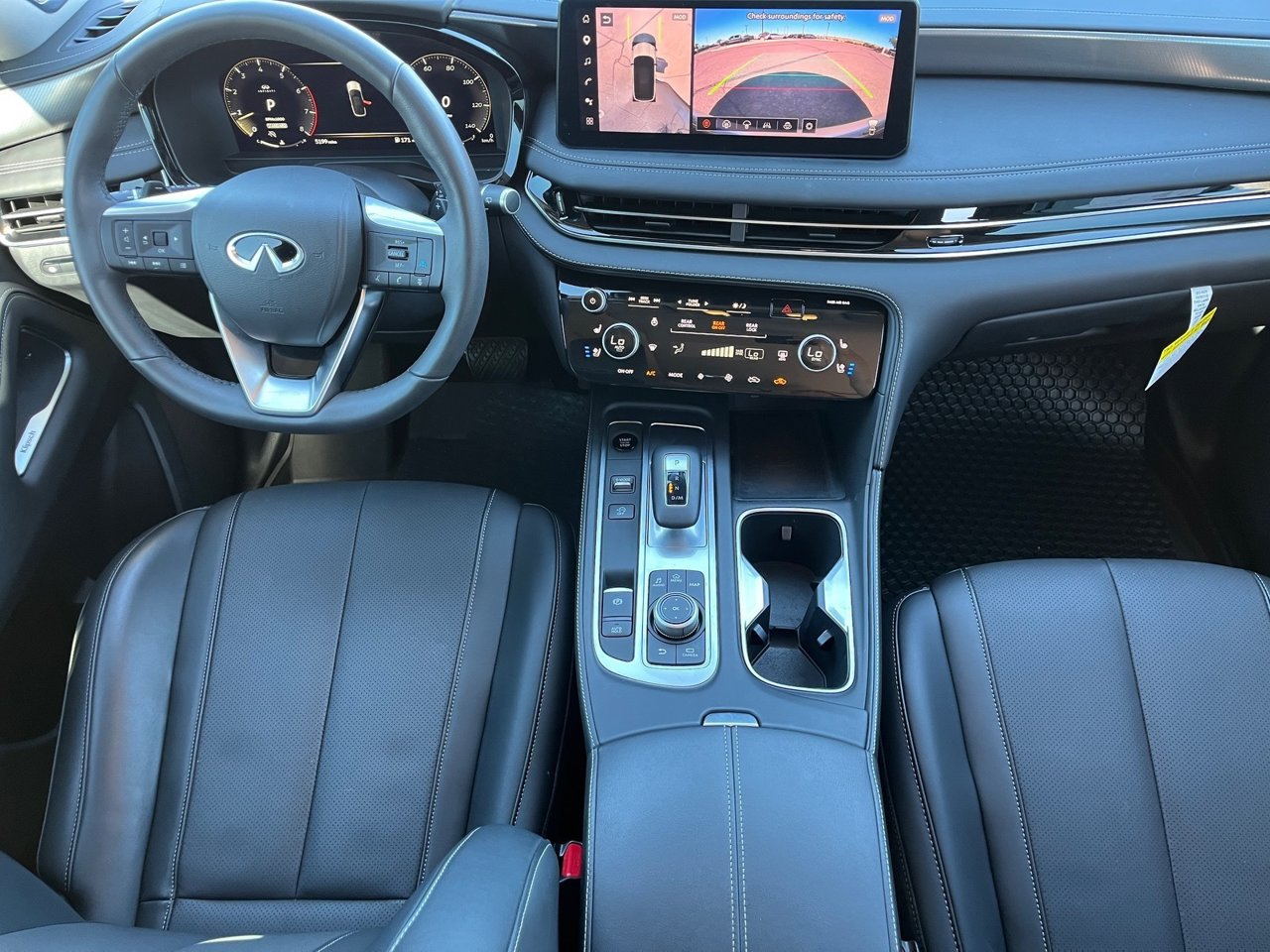 Certified 2026 INFINITI QX60 Luxe w/ Cargo Package FWD image 12