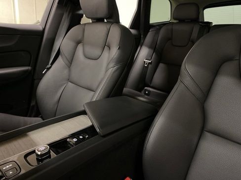 Used 2025 Volvo XC60 B5 Plus image 62