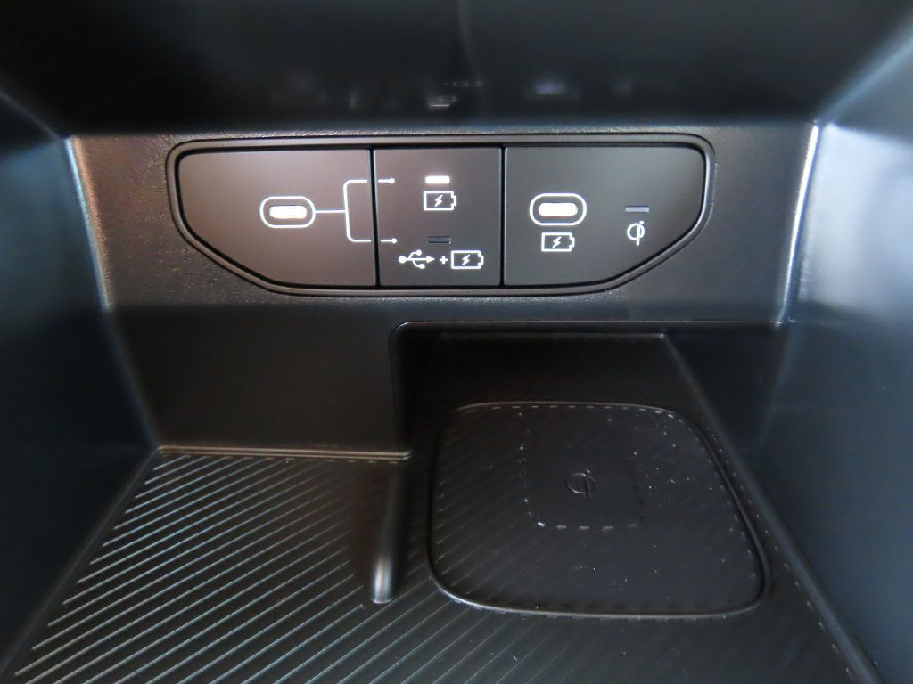 Used 2025 Kia Sorento S AWD/4WD image 10