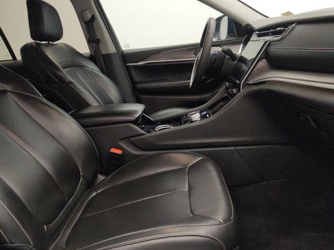 Used 2023 Jeep Grand Cherokee Limited AWD/4WD image 21