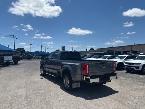 Used 2023 Ford F350 XLT AWD/4WD image 8