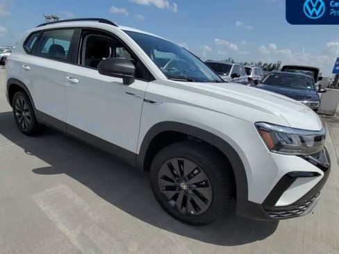 Used 2023 Volkswagen Taos S image 3