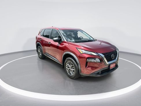 Used 2021 Nissan Rogue S FWD image 2