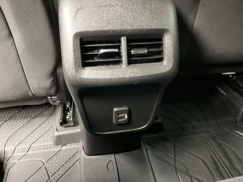 Certified 2021 Chevrolet Equinox LT w/ LPO, Floor Liner Package AWD/4WD image 12