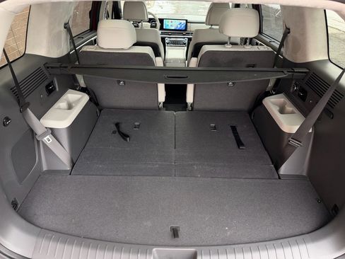 Used 2025 Hyundai Santa Fe Calligraphy image 10