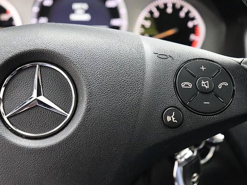 Used 2008 Mercedes-Benz C 300 Sedan image 28