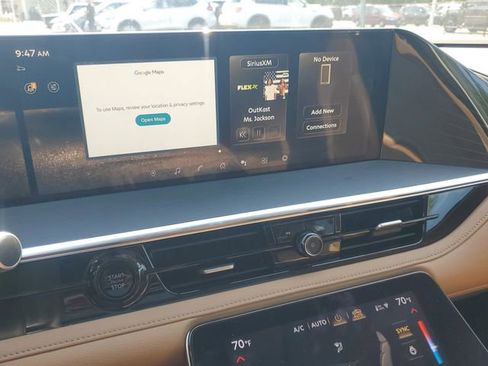 Used 2025 INFINITI QX80 Sensory image 24