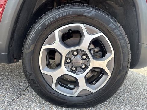 Used 2022 Jeep Compass Trailhawk w/ Sun and Sound Group image 9