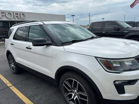 Used 2018 Ford Explorer Sport w/ Equipment Group 401A AWD/4WD image 4