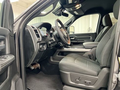 New 2026 RAM 2500 Big Horn AWD/4WD image 19