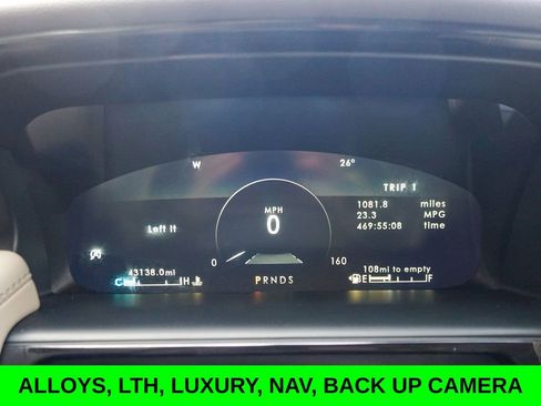 Used 2023 Lincoln Nautilus FWD w/ Premium Package image 23