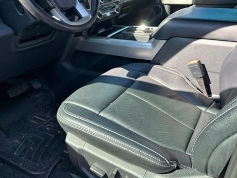 Used 2022 Ford F350 Lariat w/ Tremor Off-Road Package AWD/4WD image 4