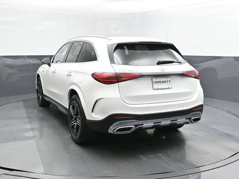 Used 2025 Mercedes-Benz GLC 350e 4MATIC image 8