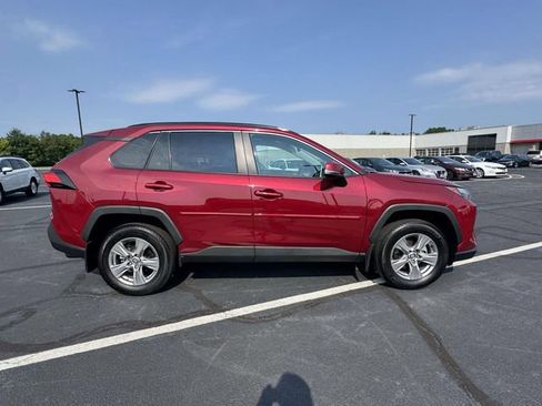 Used 2023 Toyota RAV4 XLE w/ Convenience Package AWD/4WD image 5