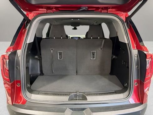 Used 2023 GMC Acadia SLE w/ Driver Convenience Package image 33