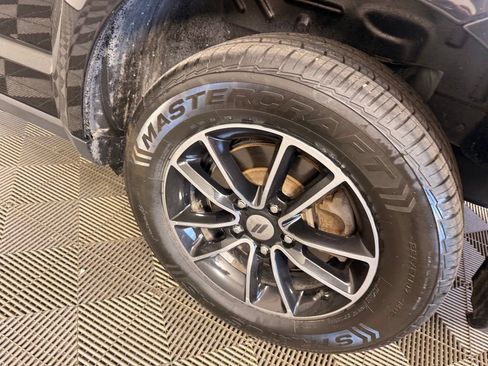 Used 2019 Dodge Journey SE w/ Connectivity Group FWD image 10
