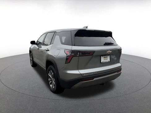 Used 2025 Chevrolet Equinox LT image 11