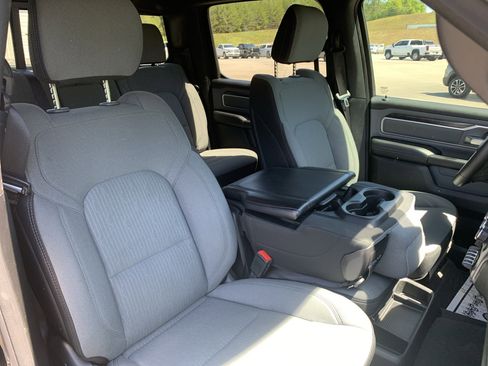 Used 2022 RAM 1500 Big Horn RWD image 39