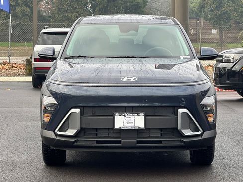 New 2026 Hyundai Kona SE image 3