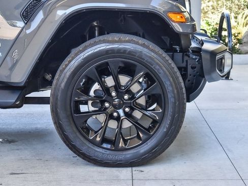 Used 2021 Jeep Wrangler Unlimited Sahara w/ Cold Weather Group image 10