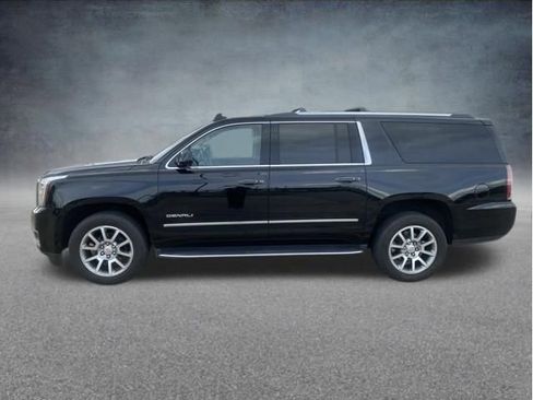 Used 2020 GMC Yukon XL Denali w/ Open Road Package RWD image 2