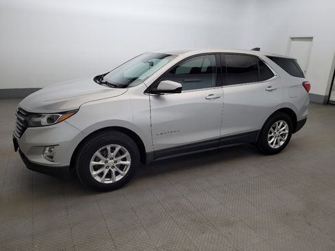 Used 2020 Chevrolet Equinox LT AWD/4WD image 2