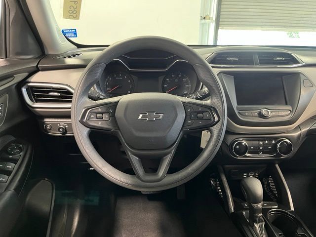 Used 2022 Chevrolet TrailBlazer LS FWD image 22