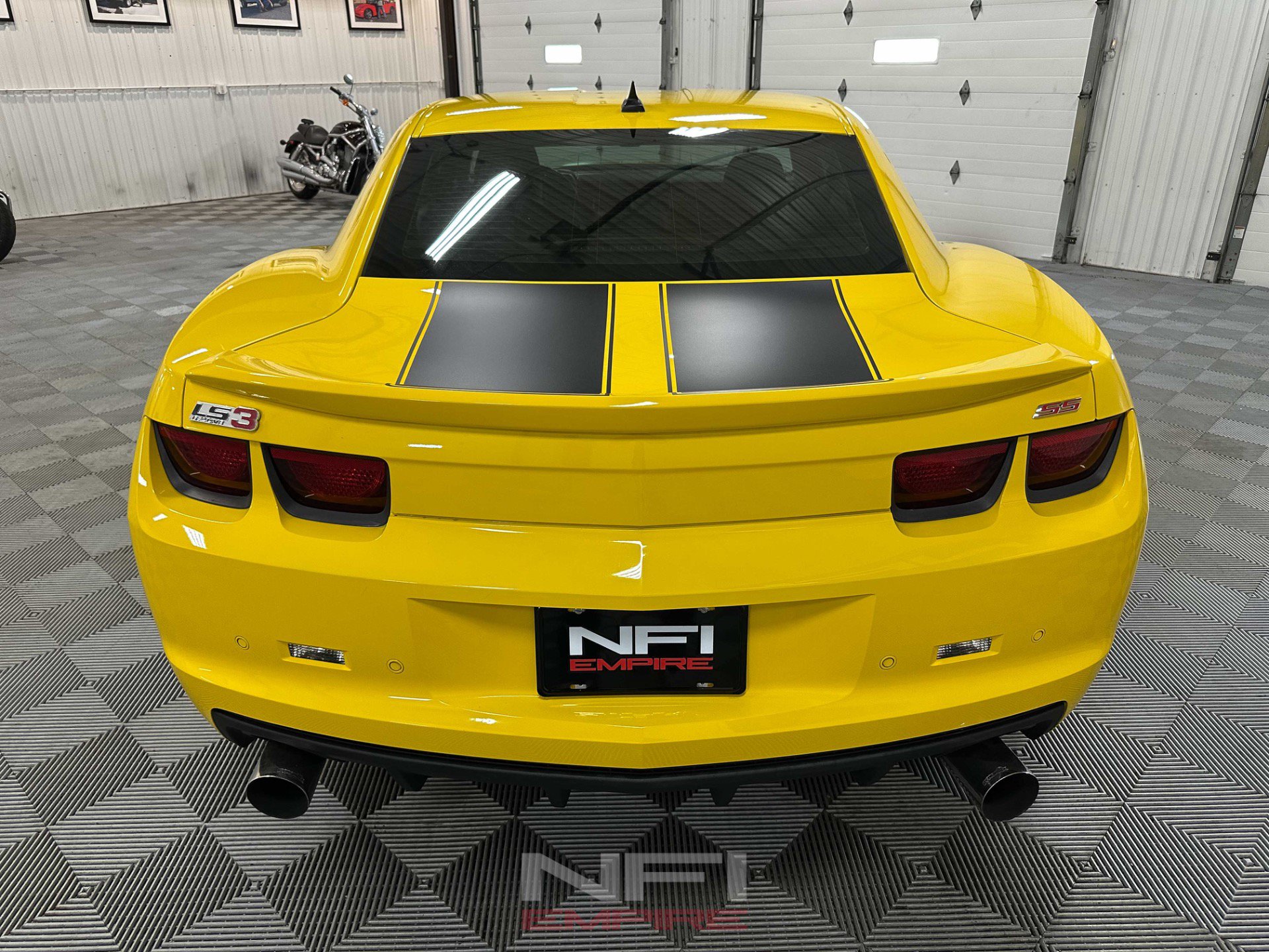 Used 2011 Chevrolet Camaro SS w/ RS Package RWD image 9