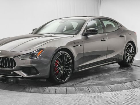 Used 2024 Maserati Ghibli Modena Ultima Q4 AWD/4WD image 3