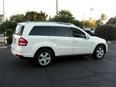 Used 2010 Mercedes-Benz GL 450 4MATIC 4dr GL 450 image 17