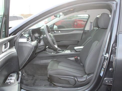 Used 2024 Kia K5 LXS image 9