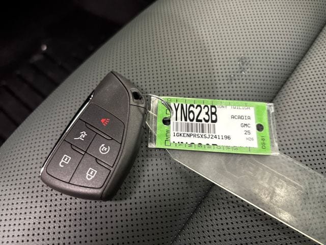 Used 2025 GMC Acadia AT4 w/ Super Cruise Package AWD/4WD image 28