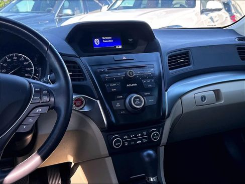 Used 2018 Acura ILX w/ Special Edition Package FWD image 12
