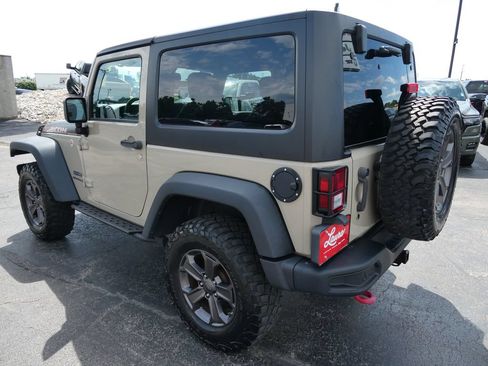 Used 2017 Jeep Wrangler Rubicon AWD/4WD image 7
