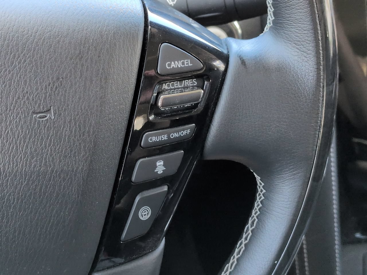 Used 2021 INFINITI QX80 Luxe w/ All-Season Package RWD image 28