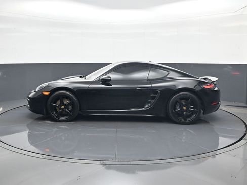 Used 2018 Porsche 718 Cayman image 4