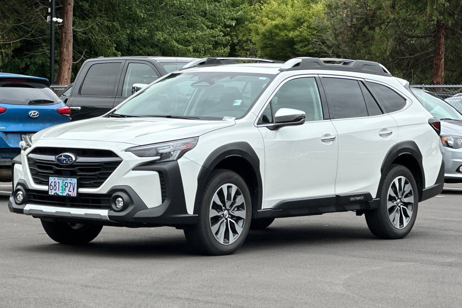 Used 2025 Subaru Outback Touring XT AWD/4WD image 8