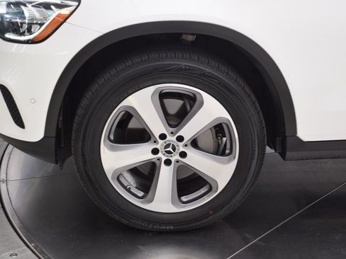 Used 2022 Mercedes-Benz GLC 300 image 11