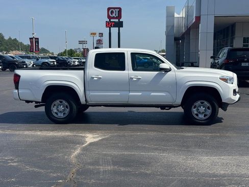 Certified 2023 Toyota Tacoma SR AWD/4WD image 2