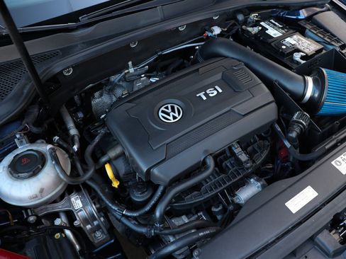 Used 2018 Volkswagen GTI Autobahn FWD image 47