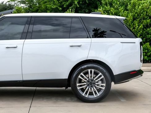 New 2026 Land Rover Range Rover Long Wheelbase SE AWD/4WD image 14