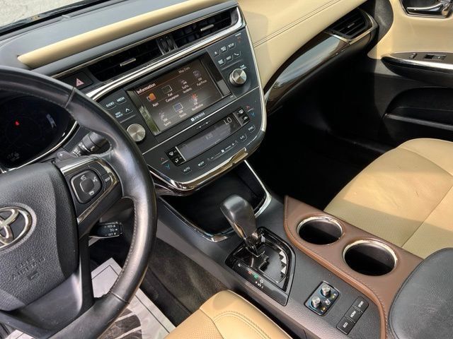 Used 2013 Toyota Avalon Limited FWD image 33