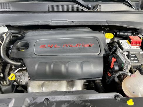 Used 2022 Jeep Compass High Altitude AWD/4WD image 29