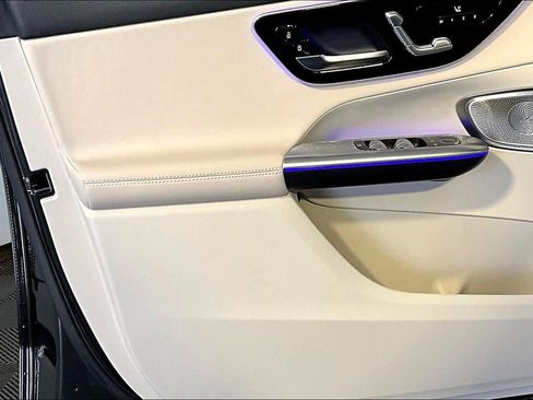 Used 2026 Mercedes-Benz GLC 300 4MATIC image 22