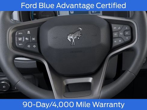 Used 2025 Ford Bronco Badlands image 15