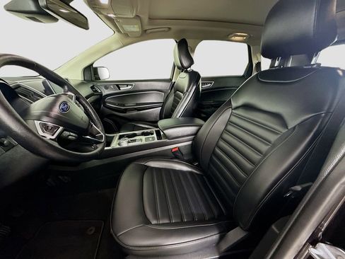 Used 2024 Ford Edge SEL w/ Convenience Package image 12